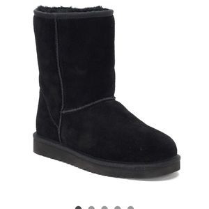 Koolaburra by UGG boots